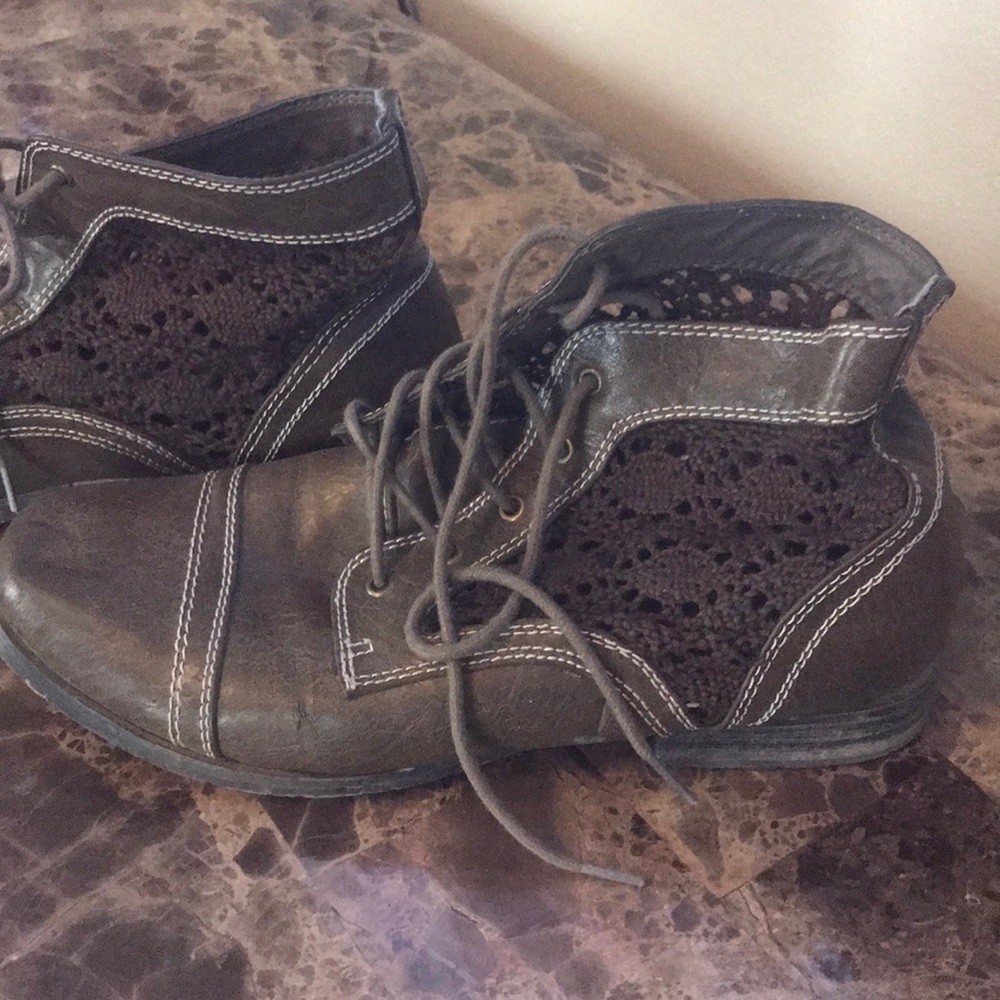 Shoes 9.5
